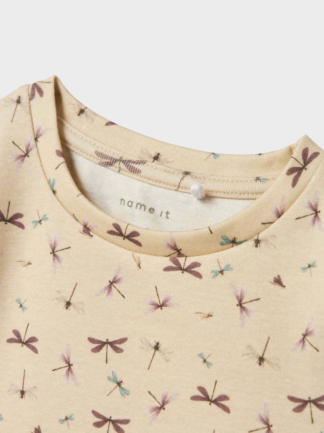 model_shot-front_full